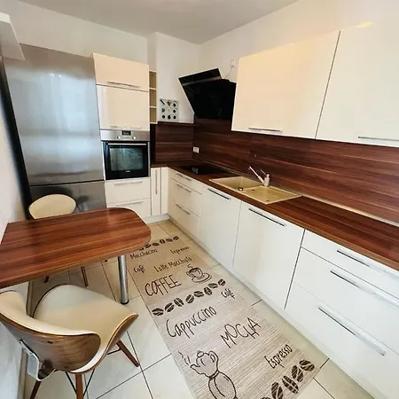 Apartment Kuenzelsau Apartment *